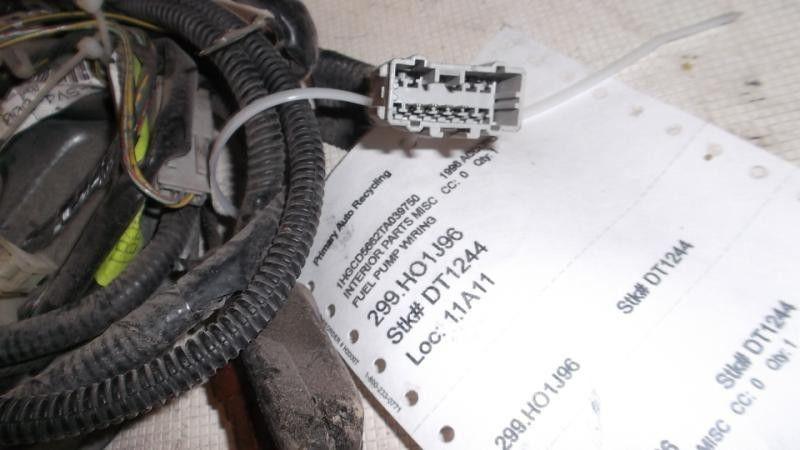 Sell 96 HONDA ACCORD FUEL GAS PUMP WIRING in San Antonio, Texas, US