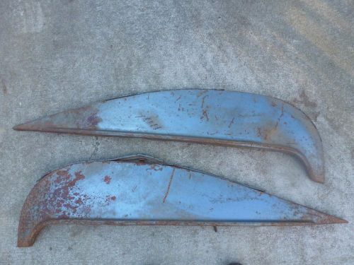 Fender skirts pair chevrolet impala ? 60&#039;s pair vintage