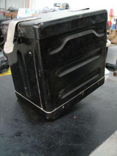 Cessna battery box