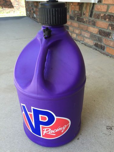 Vp racing round purple 5 gallon fuel jug gas can w/ hose combo circle dirt track
