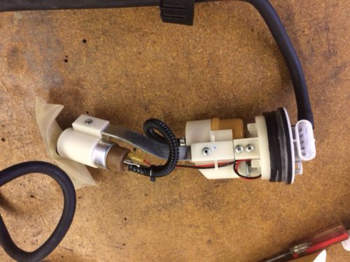 '08-10 aprilia sportcity 250/300 fuel pump