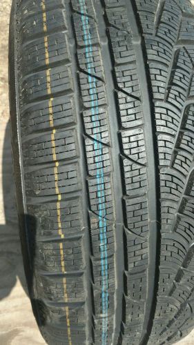 Pirelli winter 210 sottozero ii 225/55r17 run flat. new tire!