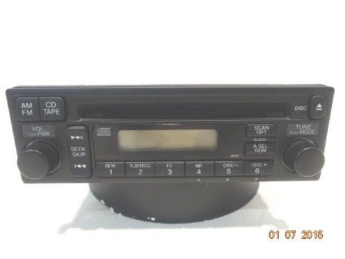 Honda element single cd player radio receiver  2bw0 39100scvc010 nice oem sma