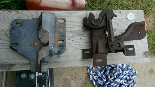 Ford f150 f250 f350 pickup truck 1967 - 1972 hood latch opener