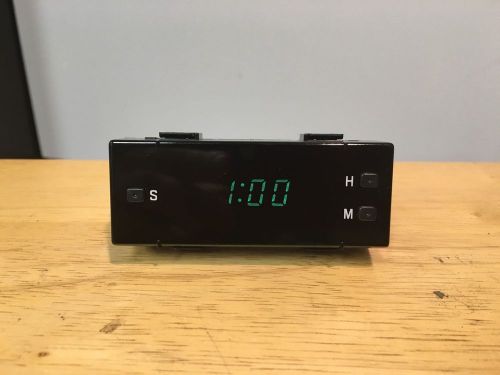 98-02 subaru forester top digital clock