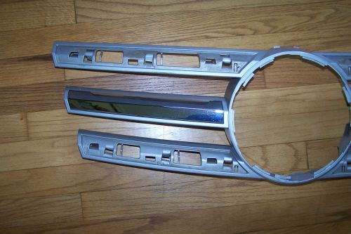 Mercedes gl owners grill chrome plastic strip w 164  used original
