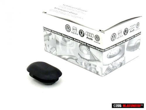 Passat b5 genuine vw exterior body bung 46x30