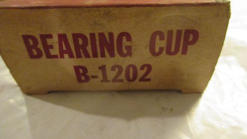 Nos 1928-34  model a ford fr. wheel inner bearing race cup (b-1202)