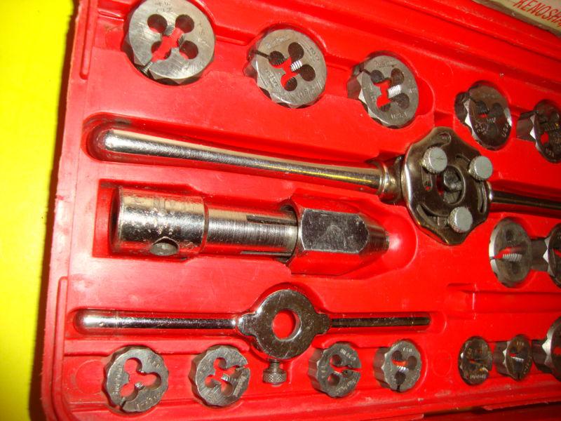 Vtg 39 Piece Snap-On/Blue Point Hand Tools Tap & Die Set w/ Original Plastic Box, US $0.99, image 4