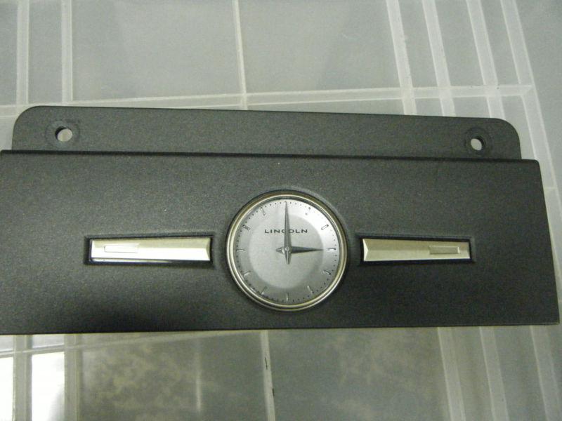 Lincoln town car dash mounted analog clock fits from-2003 to 2010
