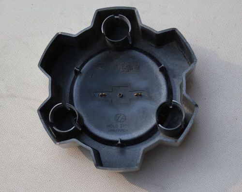 2015-2022 chevrolet colorado  center cap p/n 22912448
