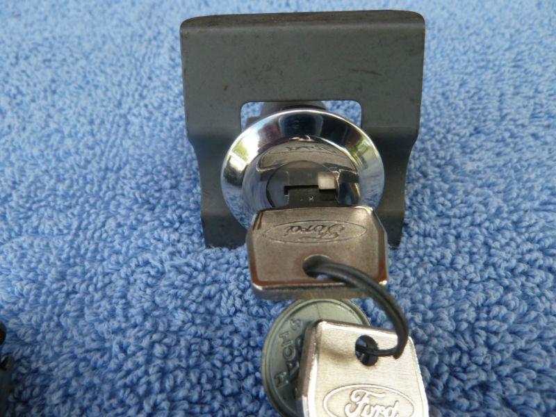 ORIGINAL FoMoCo NOS 1964 1965 1966 FORD MUSTANG IGNITION AND DOOR LOCK SET CLIPS, US $24.95, image 11