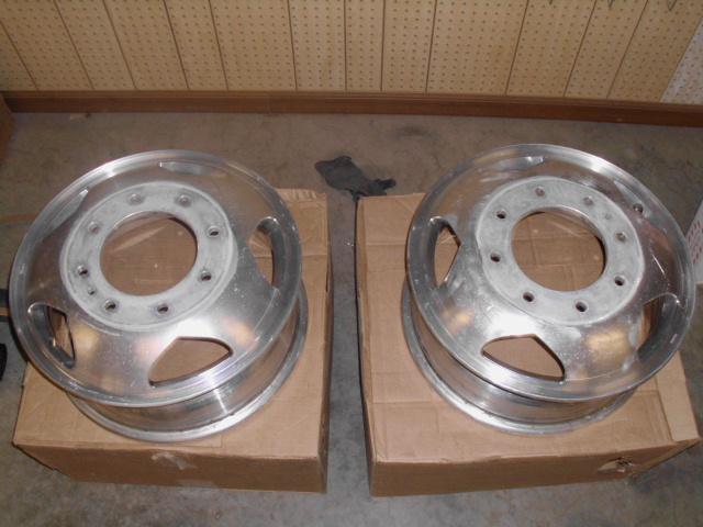 17" aluminum rims for chevy/gmc trucks