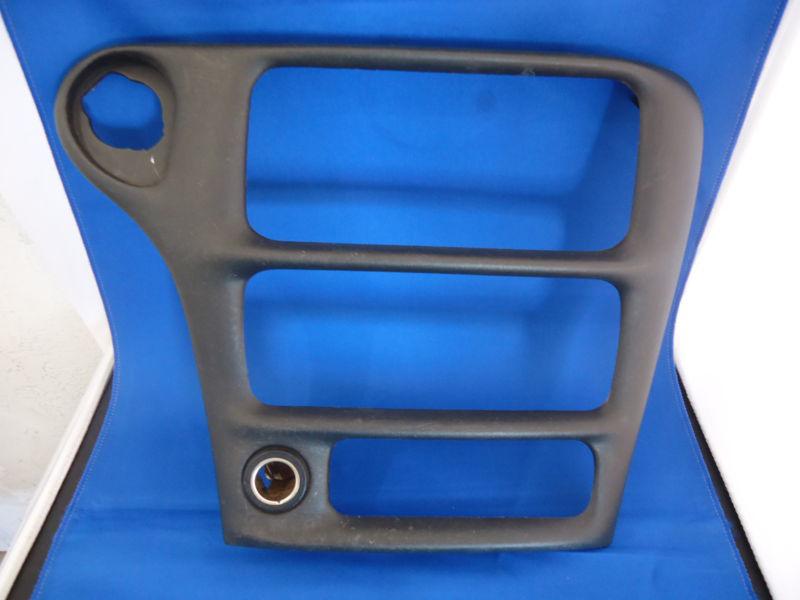 2000 chevy malibu dash cover stereo climate control trim bezel w/ lighter