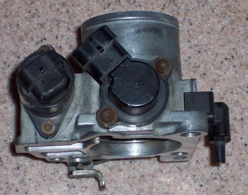 2000 2001 2002 saturn sl2 sc2 sw2 1.9 dohc throttle body oem used