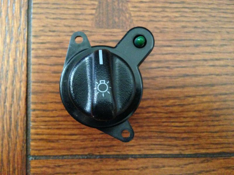1995-2001 ford explorer  head light switch