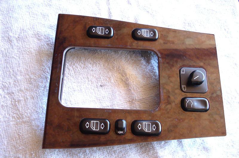Mercedes w202 c220 - c230 - c280 - c36amg  window switch 2028208210 + wood bezel