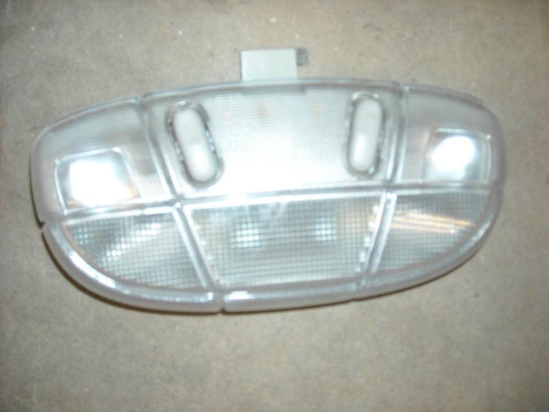 Sell 04 Ford Taurus Courtesy Lamp Assembly w/ Reading Lamps & Switches