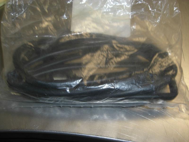 Honda back panel seal part# 81351-mca-000 brand new! free shipping! bx38-93