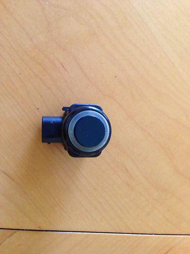 Gm bumper parking sensor oem part# 15128875