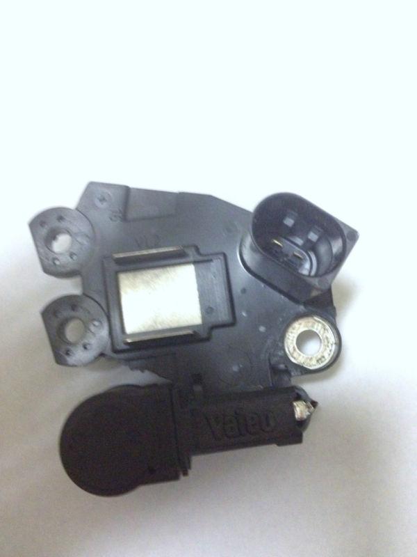 Purchase MERCEDES C CLASS VALEO ALTERNATOR VOLTAGE REGULATOR 12V 2003