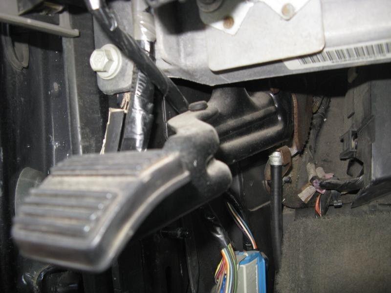 Purchase 99 00 01 02 SILVERADO 1500 EMERGENCY BRAKE PEDAL in San