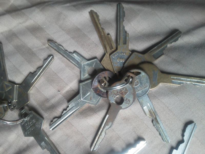 Lot of Misc. Keys from Plymouth, Dodge, and Chrysler 1960's and 1970's , US $7.99, image 4