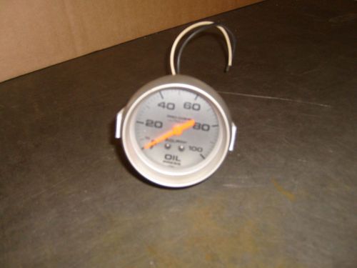 Auto meter (pro comp ultra lite) oil pressure gage