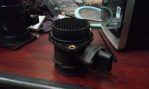 Audi audi a4 air flow meter 1.8l, engine id awm 00 01 02