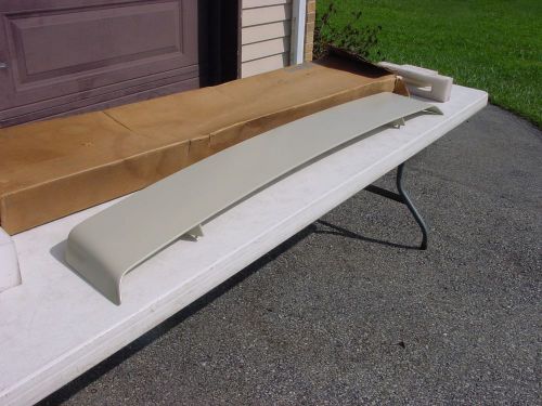 Nos 1982-92 firebird gta formula trans am kitt rear wing spoiler original gm