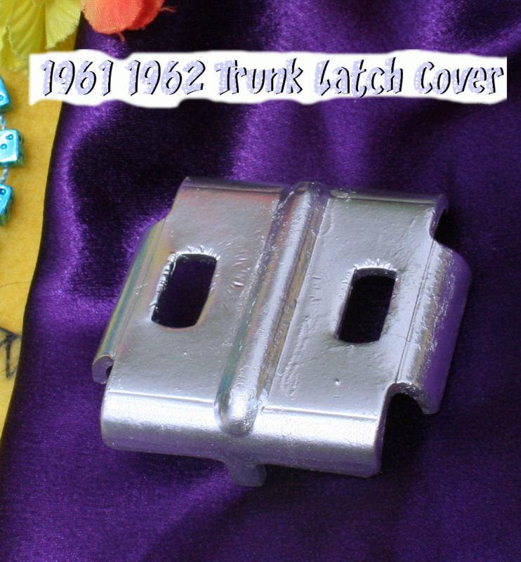 Purchase Corvette 1961 1962 Upper Trunk Latch Bar Cover Original in
