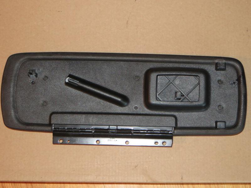 Purchase 0104 Dodge Dakota Durango CENTER CONSOLE LID ARMREST OEM 761