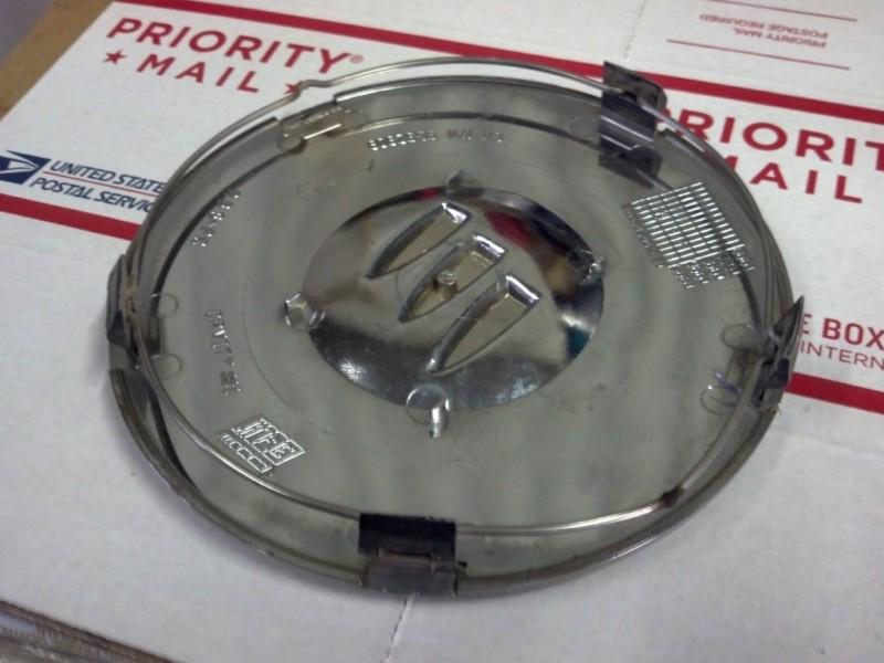 Purchase Buick Park Avenue Riviera Wheel Center Cap Chrome 9592909 97