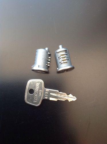 Yakima 2 sks lock cores with key # a132 for yakima racks: bike racks, ski racks.