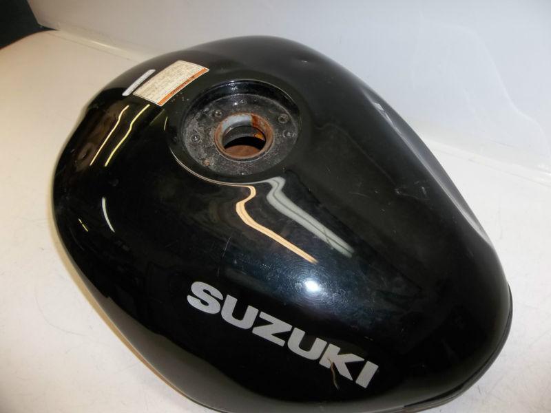 Purchase 02 Suzuki Bandit 600 S Gas Fuel Tank in Melbourne, Florida, US, for US 295.00