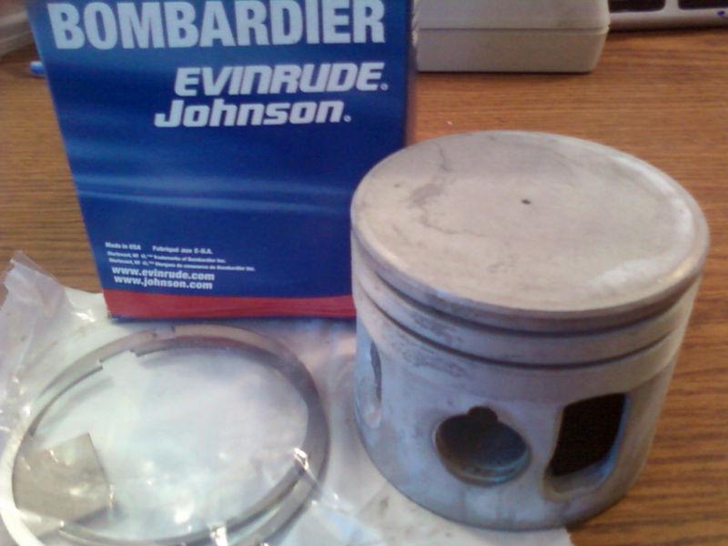 Johnson / evinrude outboard engines #396583 .030 piston & ring set  (base 14)