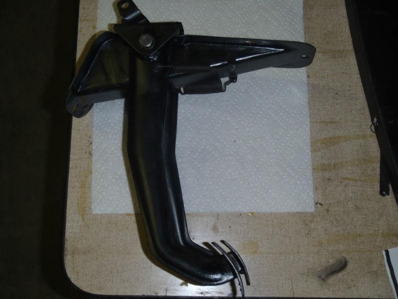 Triumph tr4 & 4a clutch/brake bracket assy