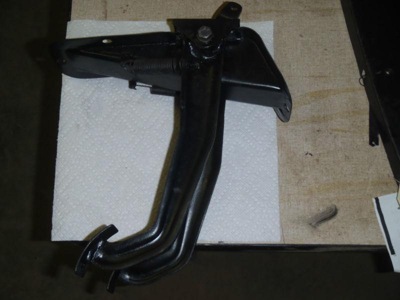 Triumph TR4 & 4A clutch/brake bracket assy, US $25.00, image 2