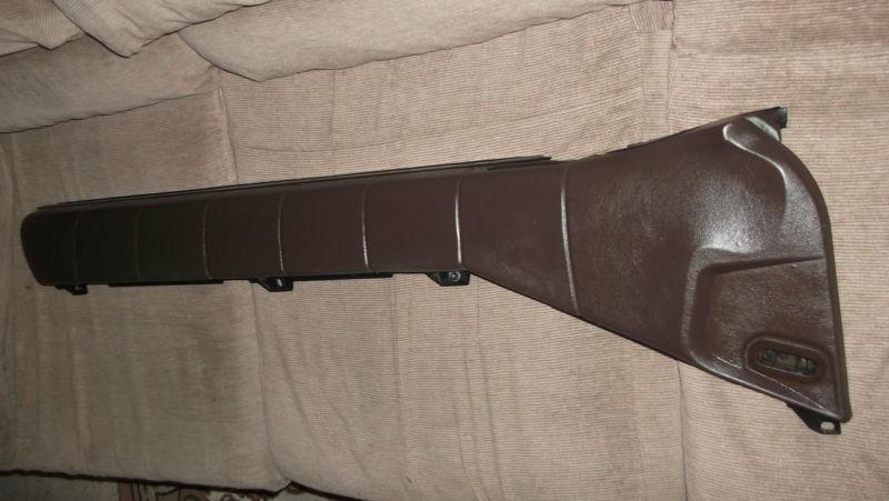 87-93 cadillac allante driver lh upper door panel window rubber