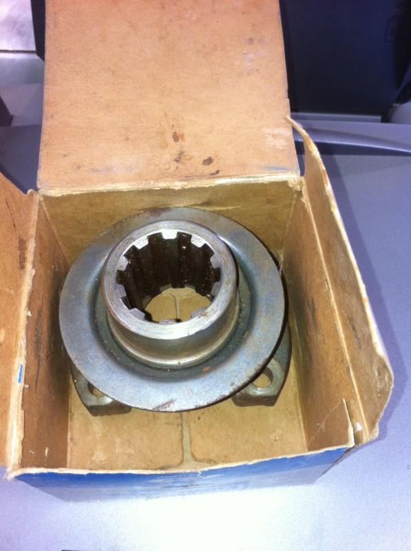 49 50 51 52 53 54 55 ford mercury flange pinion end yoke u-joint nos 10 spline