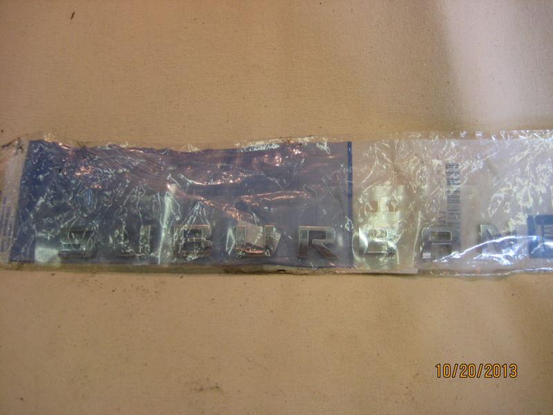 GM Suburban emblem # 15860871, US $19.95, image 2