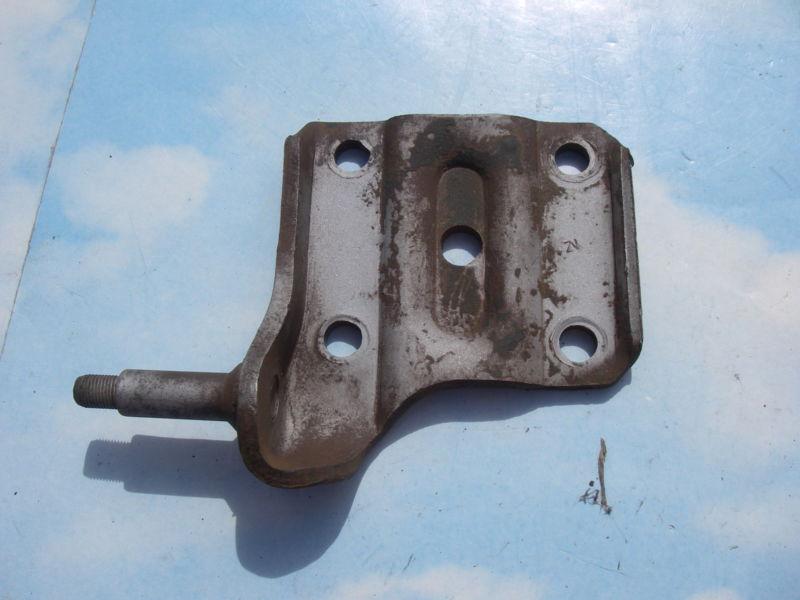 68 69 70 b body spring perch  passenger side e body charger road runner  mopar