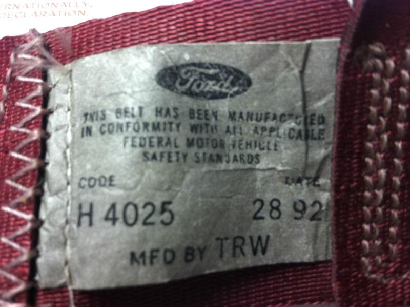 Ford burgundy seat belt complete code h405 date 28 92