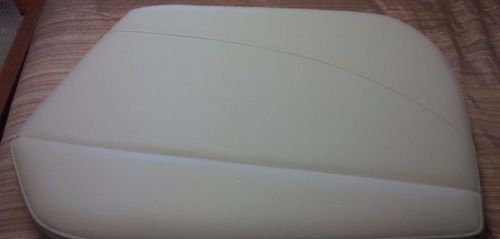 Sea ray 2100/24sd 2007 stb/pt aft bow cushions