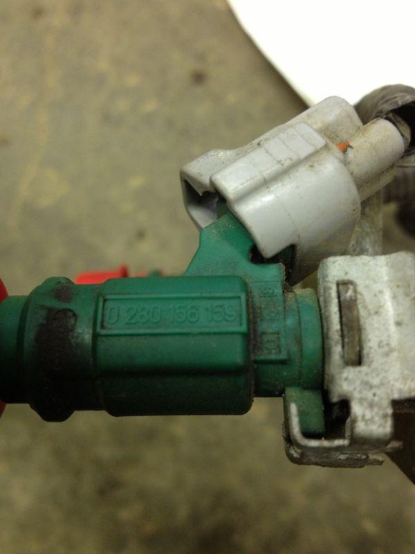 Buy 2004 Nissan Sentra Fuel Rail With Fuel Injectors 1.8 in Cochranton