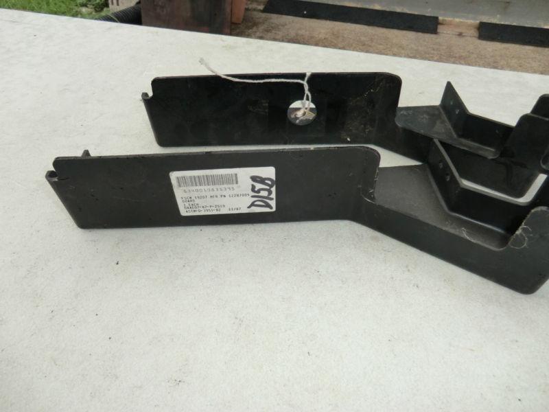 Guard, plastic one pair, fits m1e1  military  vehicle