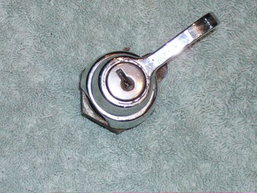 1948-50  packard glove compartment  lock etc.