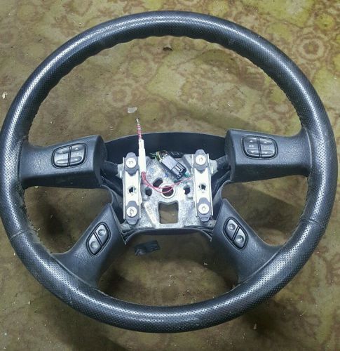 2006-2009 chevy trailblazer ss steering wheel