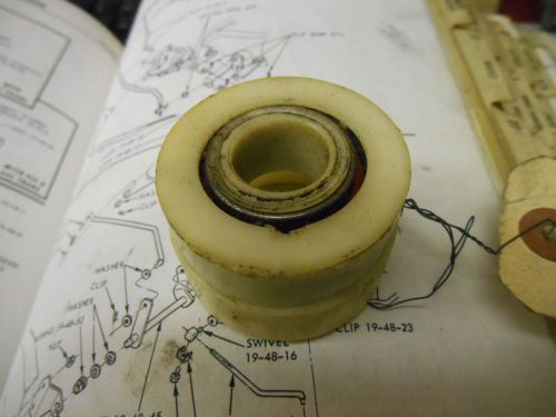 Nos mopar steering column shaft bearing support - 1972-73 &#034;w-1/2/3 - p/n 3497712