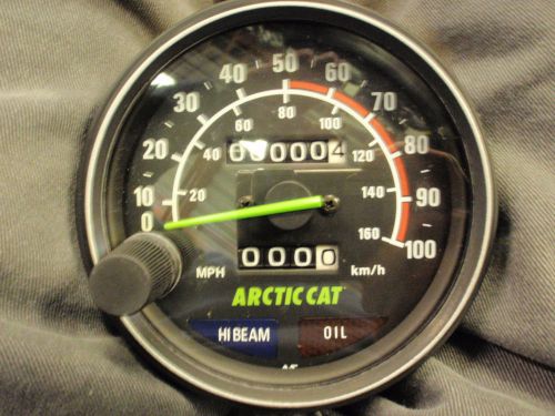 0620-066 arctic cat snowmobile speedometer with hi beam and oil lights